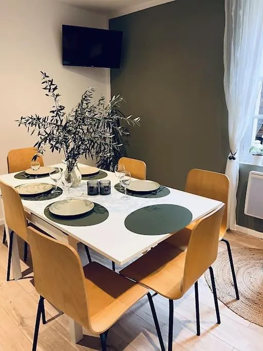 Apartment Superbe Maison Plein Centre Merville  France